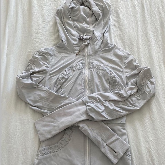 white lululemon running zip up - Picture 2 of 3